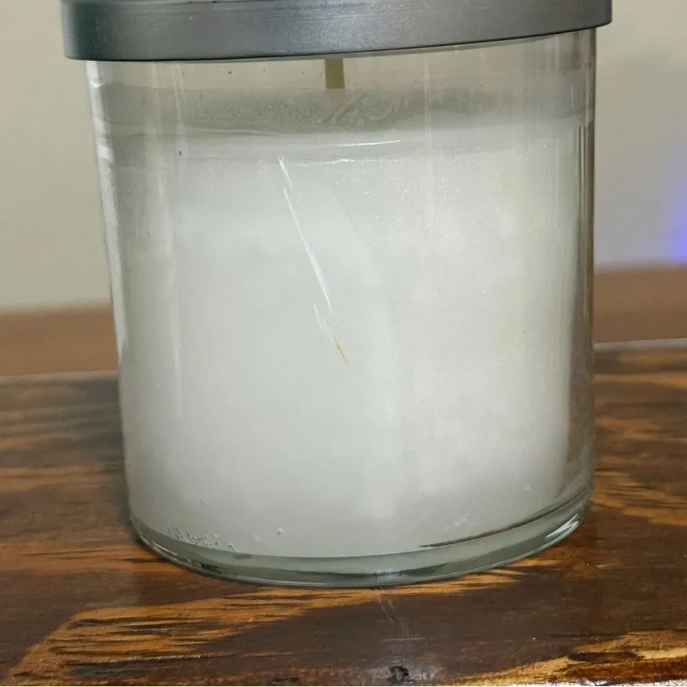 NWOT Retired Yankee Candle North Pole Scented Candle 7 OZ (198g)